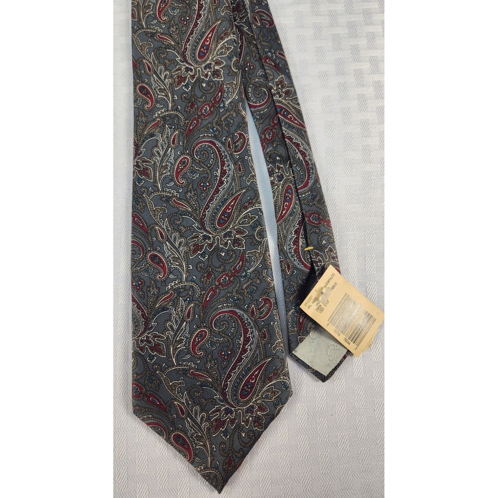 Oscar de la Renta Couture Paisley Necktie 100% Silk NEW!